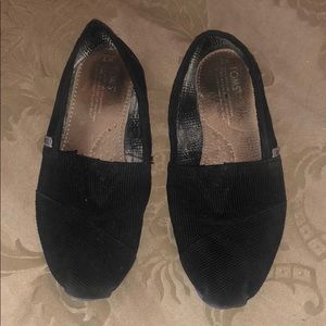 Toms black